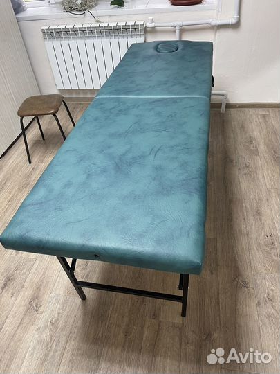 Продам кушетку массажную