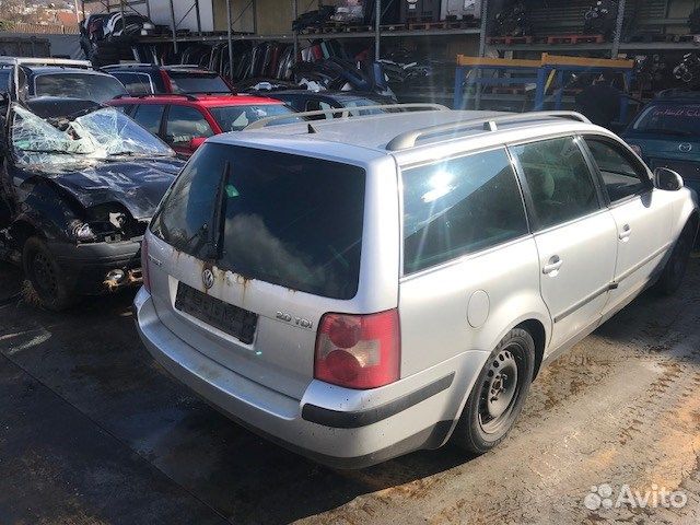 Разбор на запчасти Volkswagen Passat 5