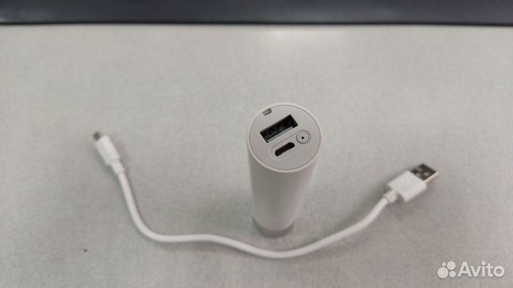 Внешний аккумулятор Power bank с фонариком