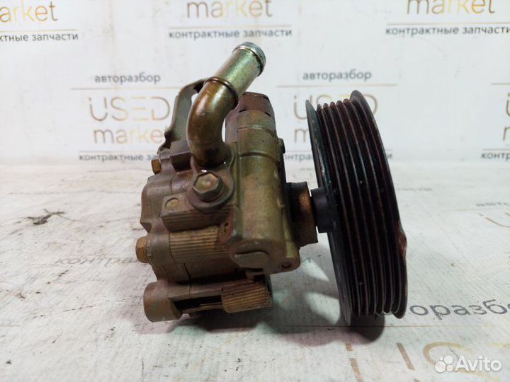 Насос гидроусилителя (гур) Toyota Avensis T250 1.8