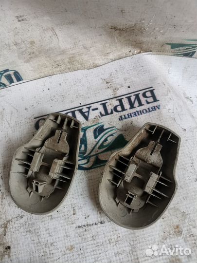 Накладка на регулировку ремня Renault Megane 3