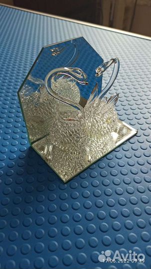 Хрустальные лебеди