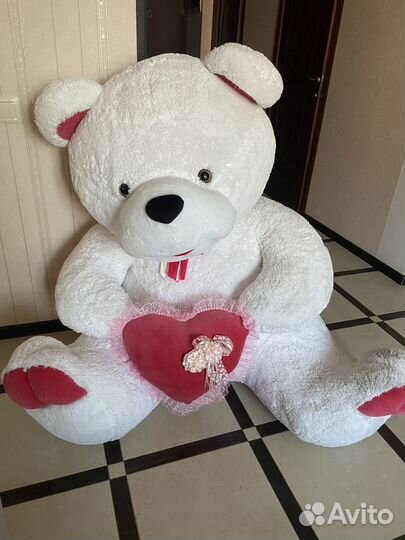 Плюшевый медведь