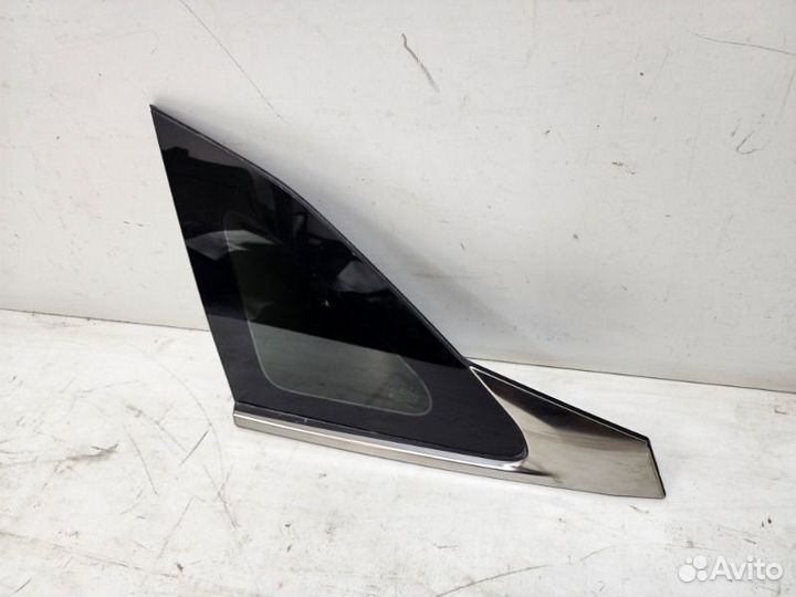 Стекло собачника заднее правое Kia Seltos 1 2019