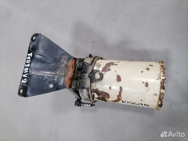 Корпус масляного фильтра Nissan Bluebird CD20 1987