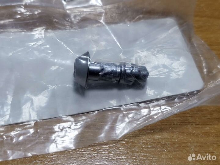 Оригинальный быстросъёмный винт Yamaha
