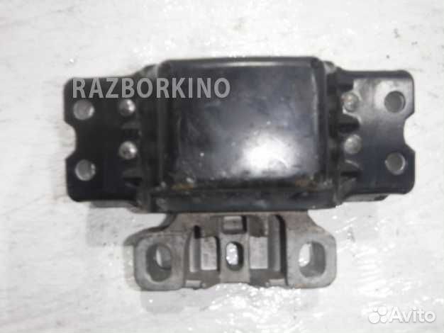 Подушка двигателя Шкода