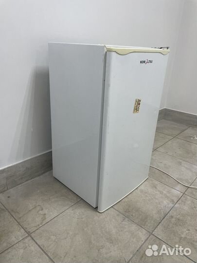 Холодильник маленький