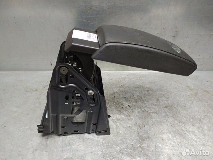 Подлокотник Skoda Octavia (A5 1Z) 2004-2013