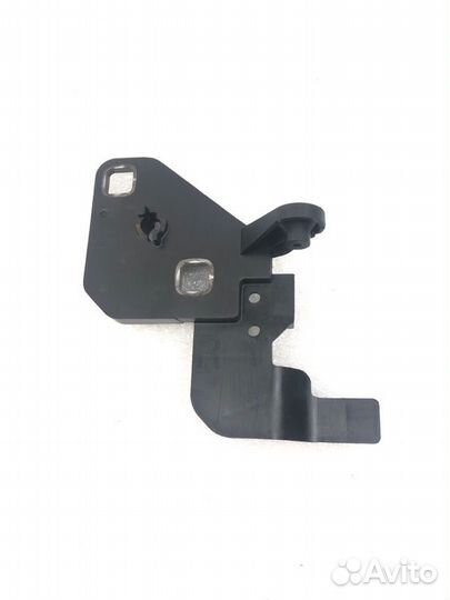 Кронштейн фары правый Mercedes-Benz Glc Coupe C253