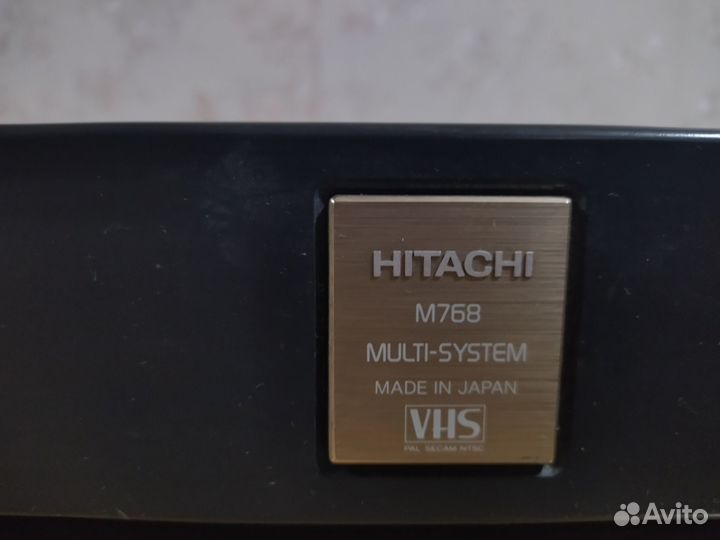 Видеомагнитофон Hitachi VT-M768EM