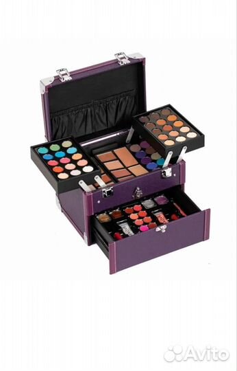 Подарочный набор косметики для макияжа