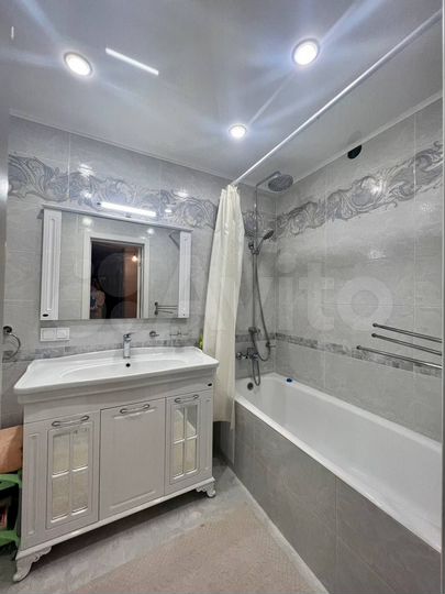 3-к. квартира, 84 м², 4/17 эт.