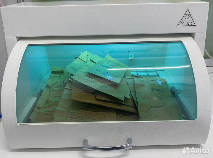 Ультрафиолетовая камера цвет белый