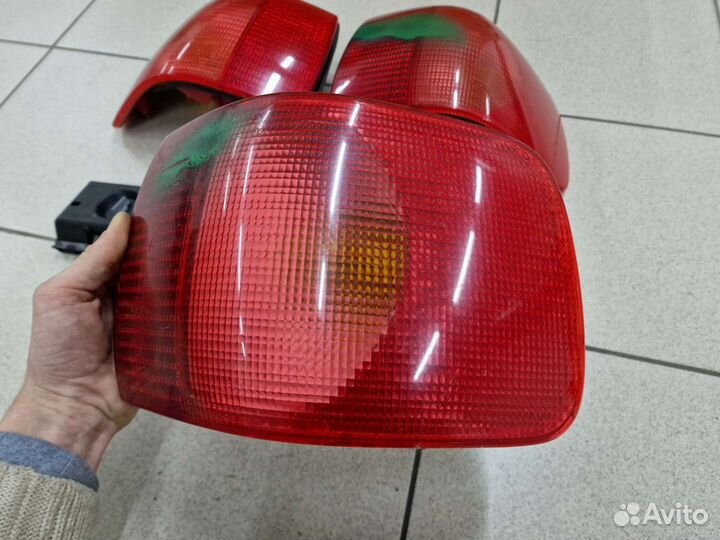 Фонарь задний угловой Audi 80 B4 Оригинал