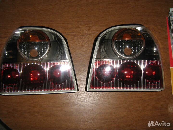 Volkswagen Golf III Задние фонари Lexus Style