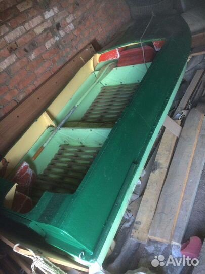 Лодка Романтика