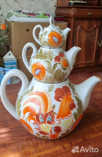 Набор из трех чайников. Золотой петушок