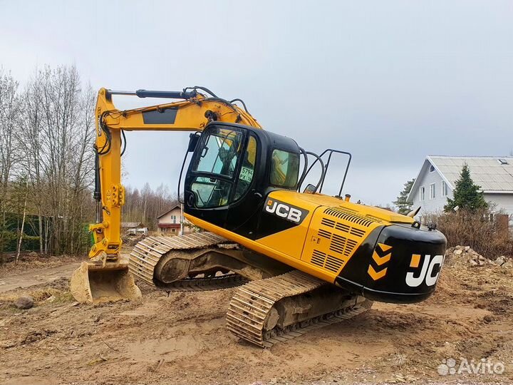 Гусеничный экскаватор JCB JS 220, 2012