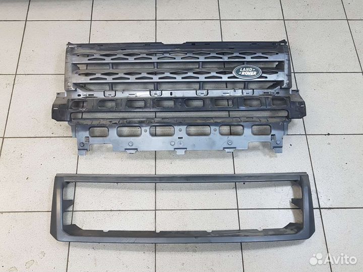 Решетка радиатора Freelander2