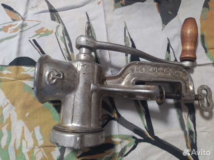 Мясорубка ручная