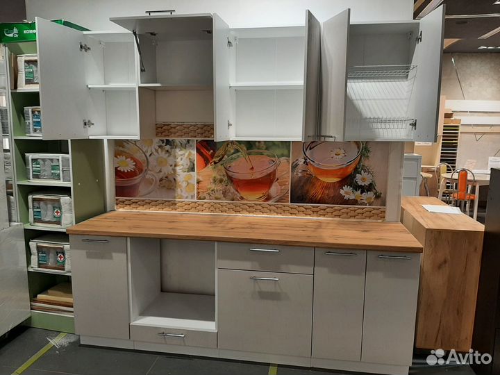 Кухонный гарнитур 2,2 м шалфей