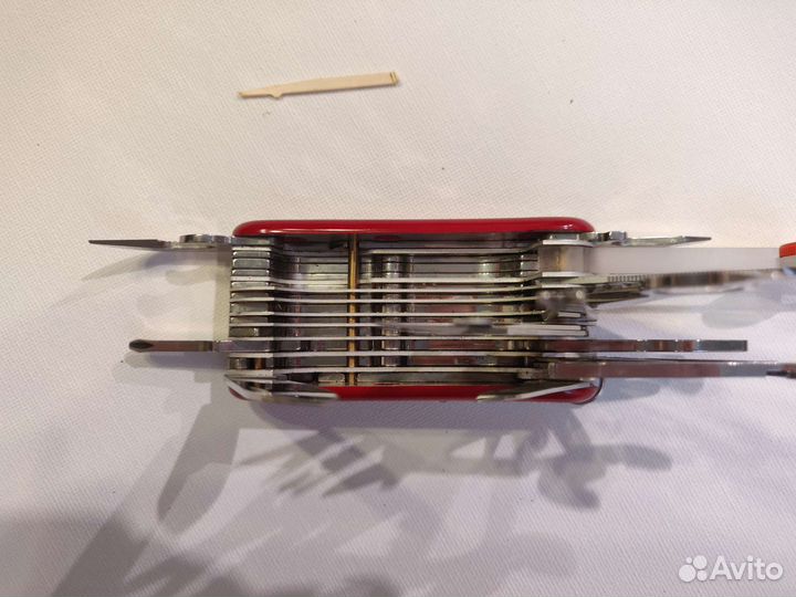 Нож мультитул Wenger Evolution S54