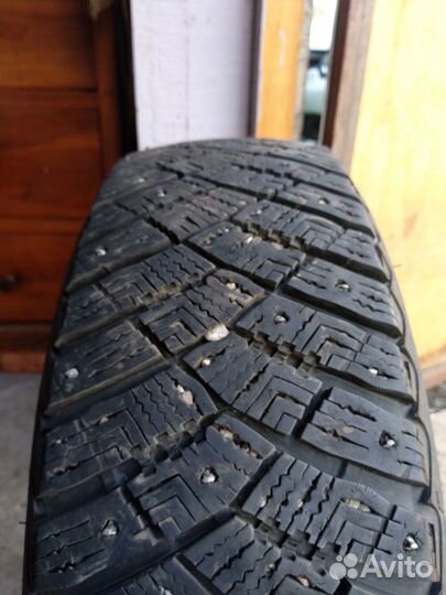 Goodyear Ultragrip Ice Arctic 185/65 R15