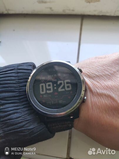 Амазфит стратос 3