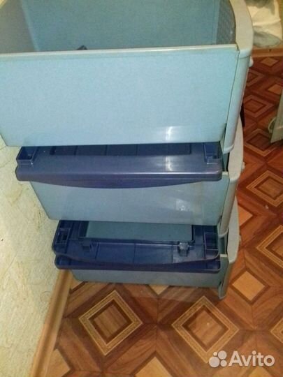 Этажерка с выдвижными ящиками