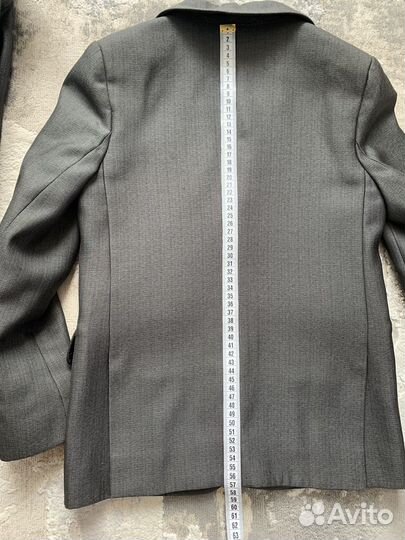 Школьный костюм для мальчика 140 серый