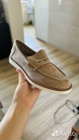 Лоферы женские