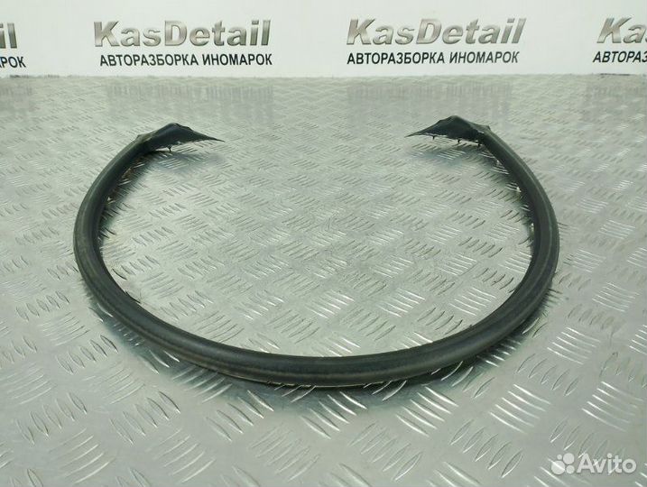 Уплотнитель багажника Land Rover Range Rover L322