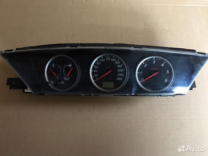 Щиток приборов Nissan Primera P12