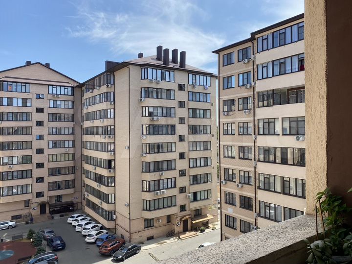 3-к. квартира, 72 м², 6/9 эт.