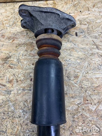 Амортизатор Зд BMW F30 F35