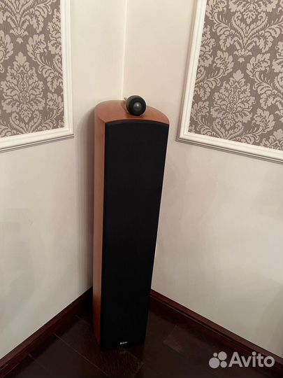 Напольная акустика B&W
