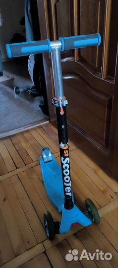 Самокат детский бу. Четыре весёлых колеса