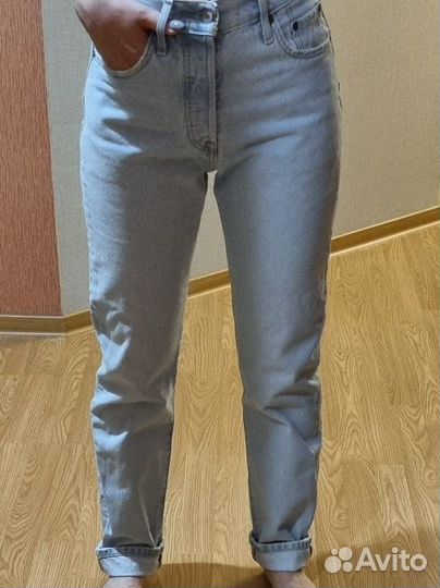 Женские джинсы levis 501 размер 25/30