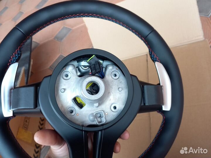 Руль м5 ф10, ф01,ф02,ф07 Карбон новый с подушкой