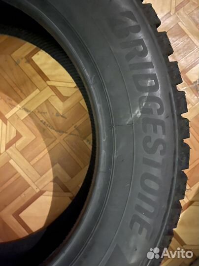 Bridgestone Ice Cruiser 7000S 225/60 R17