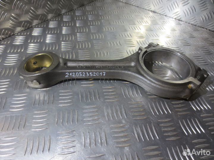 Шатун Mercedes-Benz A4600300220