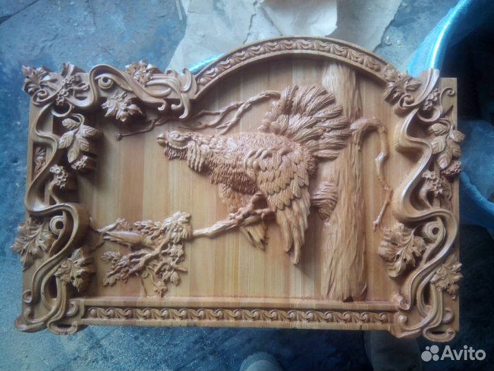 Панно из дерева