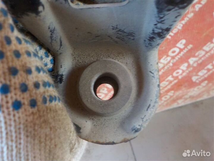 Крепление радиатора Subaru Forester S12 SH EJ25