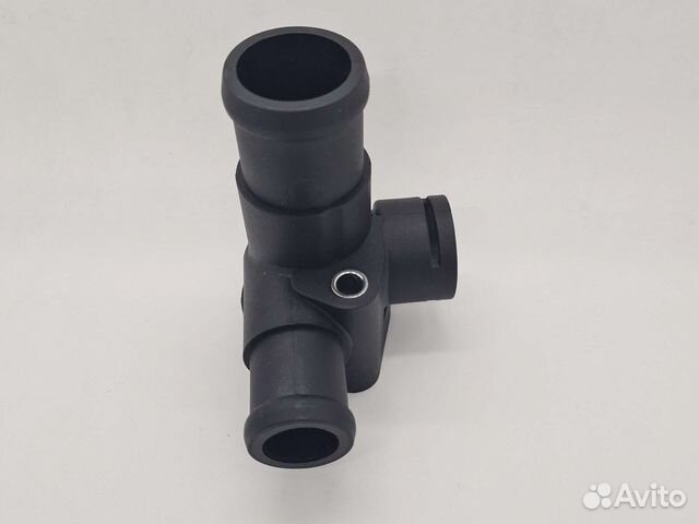 Фланец охлаждения Audi 80 A6 A4 Passat B5