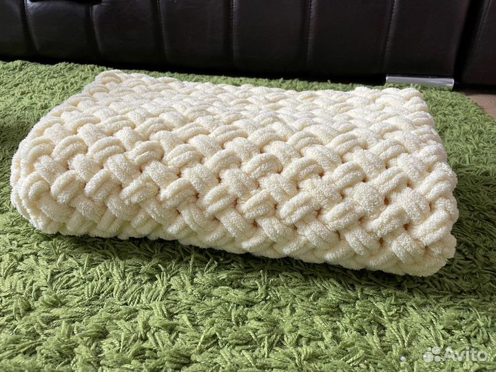 Плед детский вязаный ручная работа