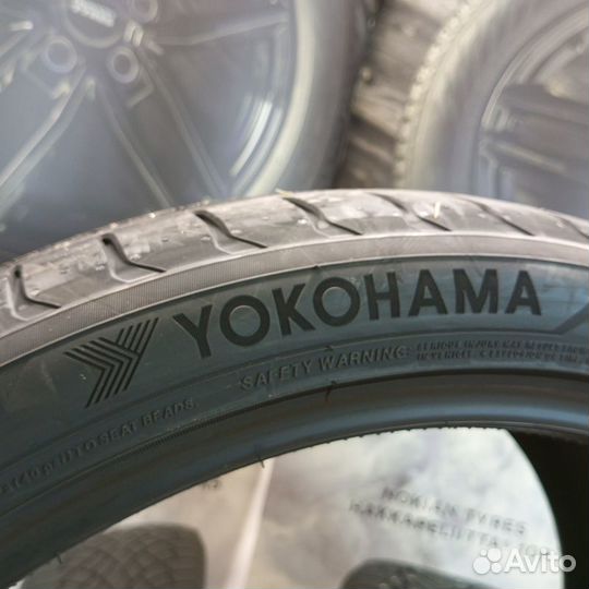 Yokohama Advan Sport V107E 275/45 R21 110