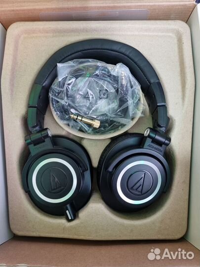 Проводные наушники Audio-Technica ATH-M50X черный