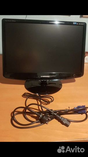 Монитор Samsung SyncMaster 2032 BW