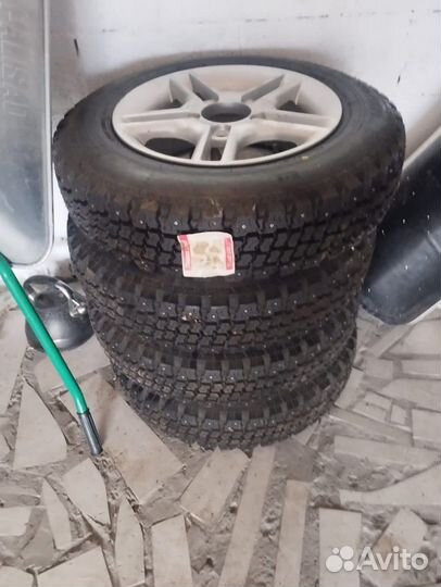 Колеса в сборе r16 на Ниву